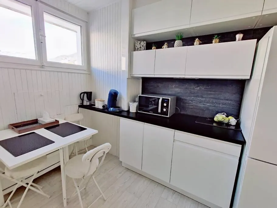 Cabana & Appartement Ideal Annecy 0*,